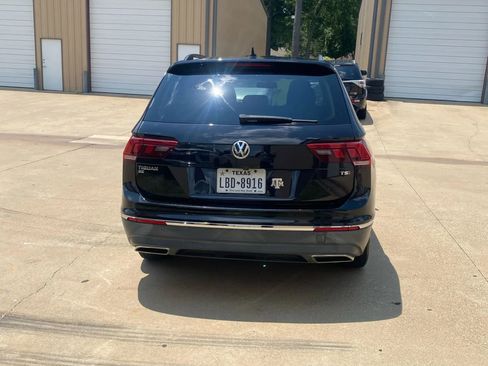 Used 2018 Volkswagen Tiguan SE image 6