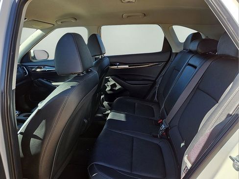Used 2024 Kia Seltos EX image 19