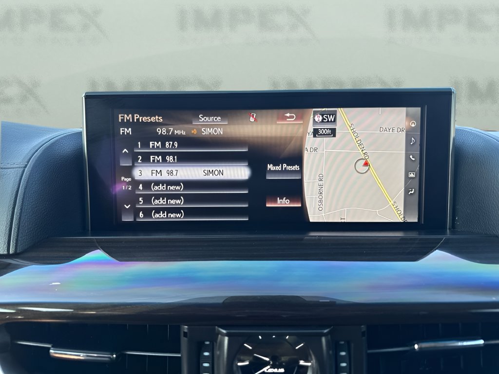 Used 2017 Lexus LX 570 4WD w/ Luxury Package image 17