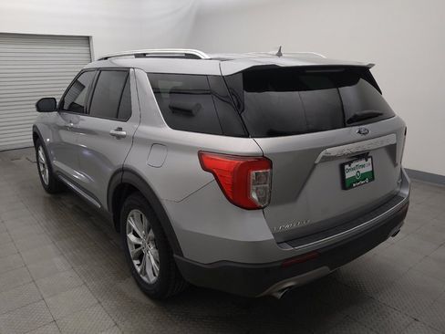 Used 2020 Ford Explorer Limited RWD image 5