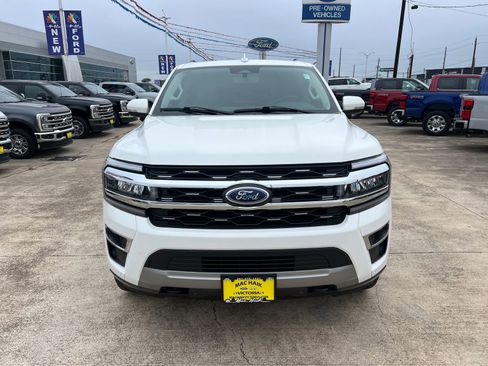 Used 2023 Ford Expedition Limited AWD/4WD image 8