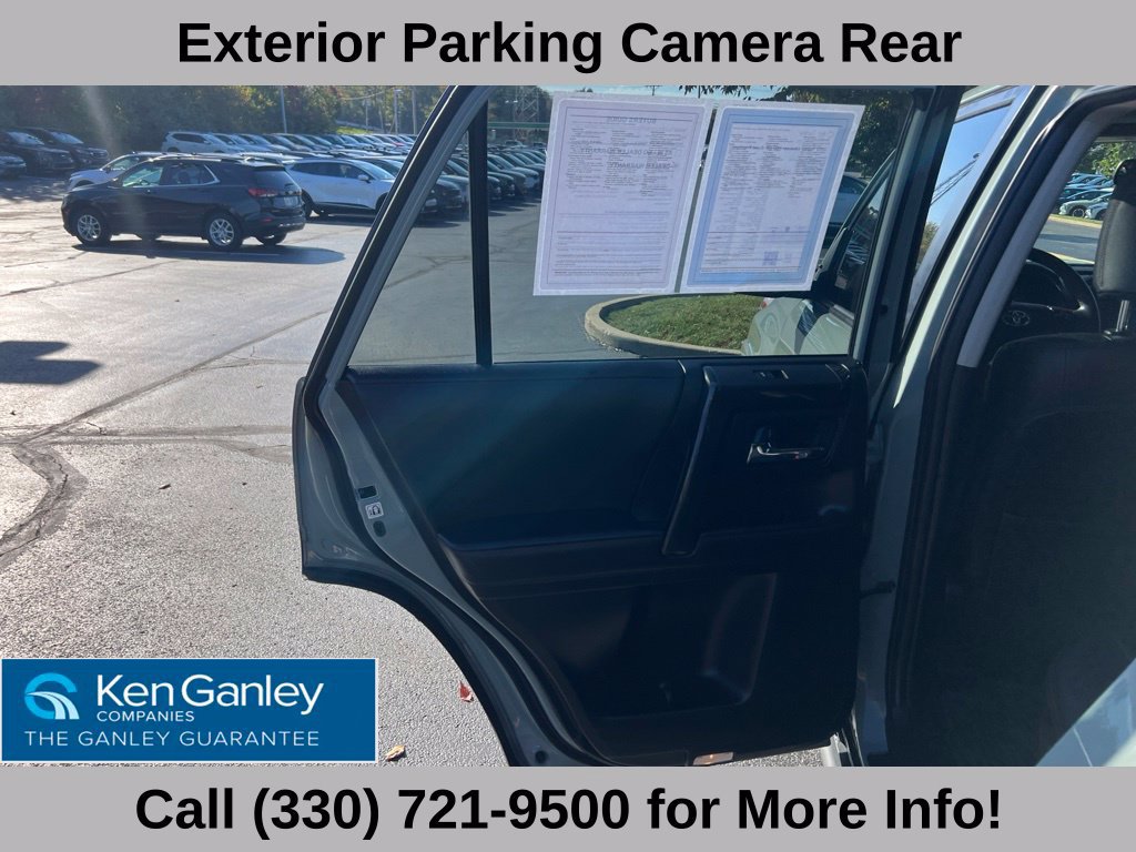 Used 2022 Toyota 4Runner TRD Off-Road Premium w/ TRD Black Wheel Package (TMS) AWD/4WD image 43
