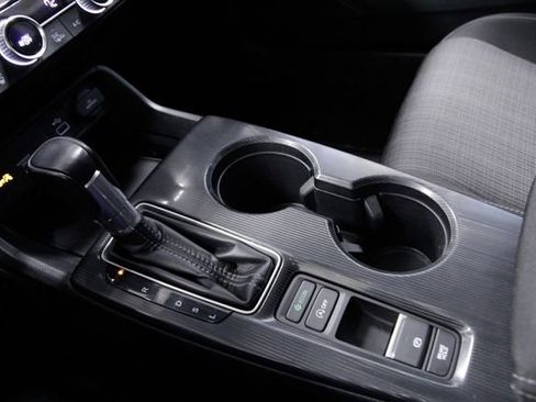 Certified 2023 Honda Civic EX image 27