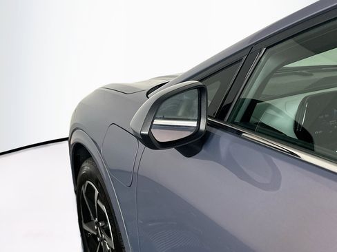 Used 2025 Chevrolet Equinox EV LT image 16