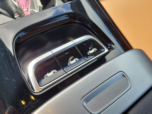 Used 2025 Mercedes-Benz CLE 300 4MATIC Cabriolet image 23