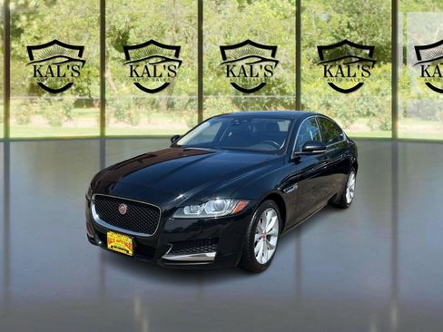 Used 2017 Jaguar XF Premium AWD/4WD image 1