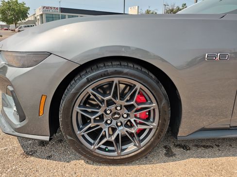 Used 2025 Ford Mustang GT Premium w/ GT Performance Package RWD image 10