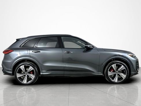 New 2025 Audi SQ5 Premium Plus image 7