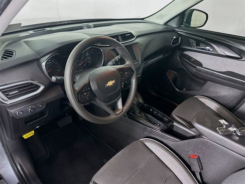 Used 2022 Chevrolet TrailBlazer LT image 30