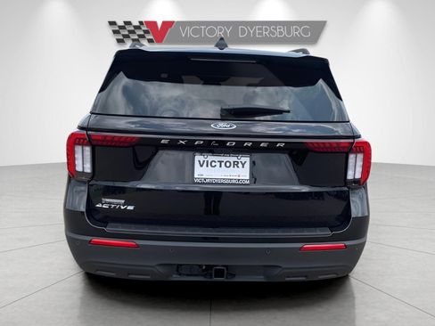 New 2025 Ford Explorer Active image 7