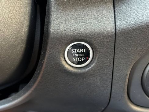 Used 2024 Nissan Frontier PRO-4X w/ Technology Package AWD/4WD image 22