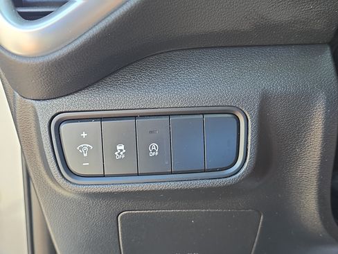 Certified 2023 Kia Soul LX w/ LX Technology Package FWD image 27