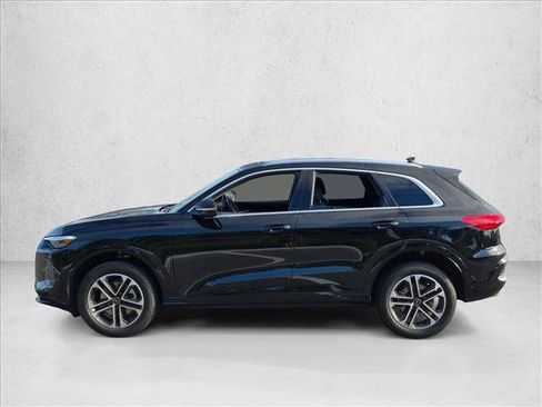 Certified 2025 Audi Q5 Premium w/ Premium Plus AWD/4WD image 9
