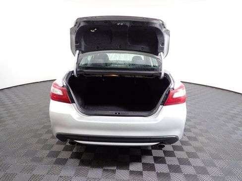 Used 2018 Nissan Altima 2.5 SV image 15