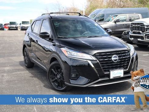 Used 2023 Nissan Kicks SR w/ SR Premium Package image 2