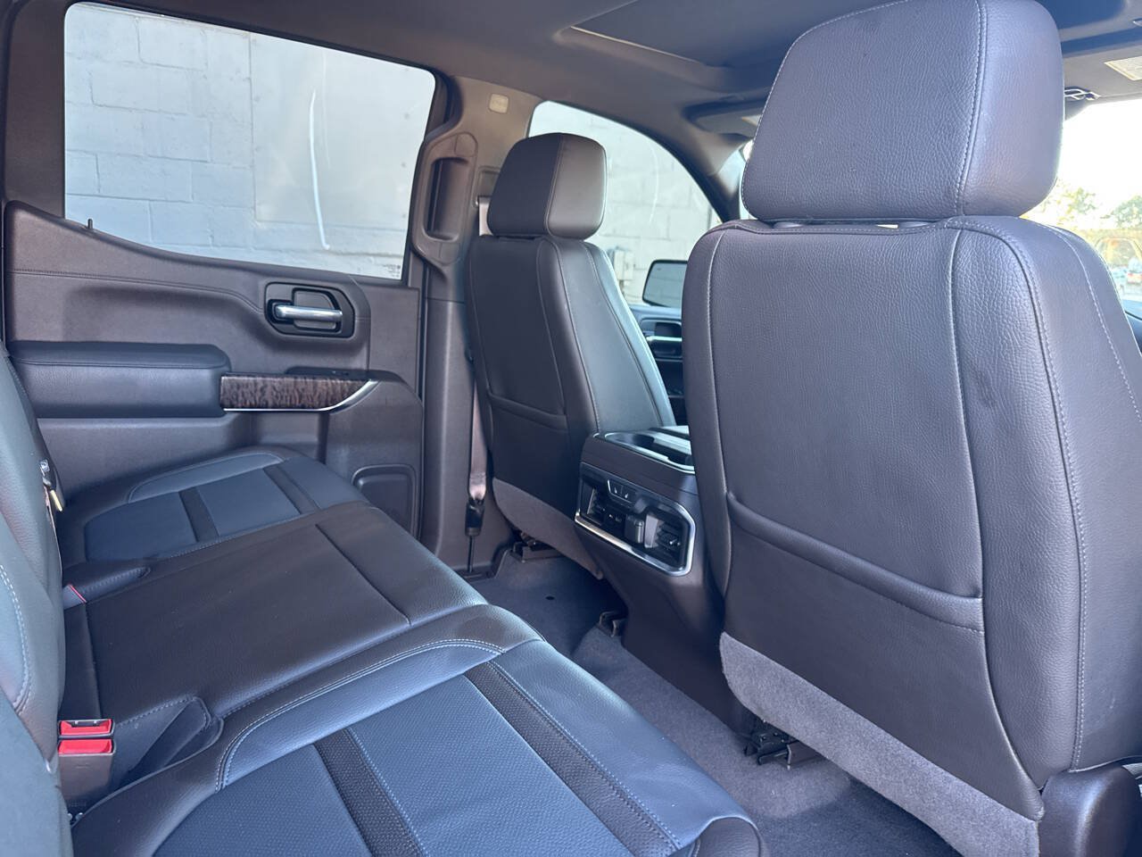 Used 2019 GMC Sierra 1500 Denali AWD/4WD image 25