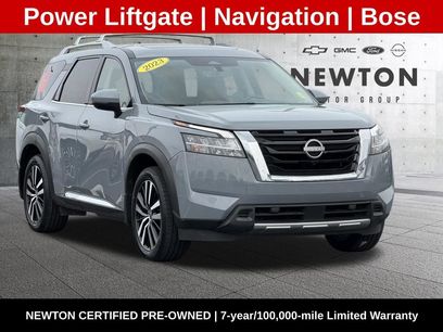Used 2024 Nissan Pathfinder Platinum w/ Cargo Package