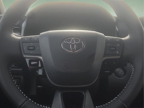 New 2026 Toyota Camry SE image 25