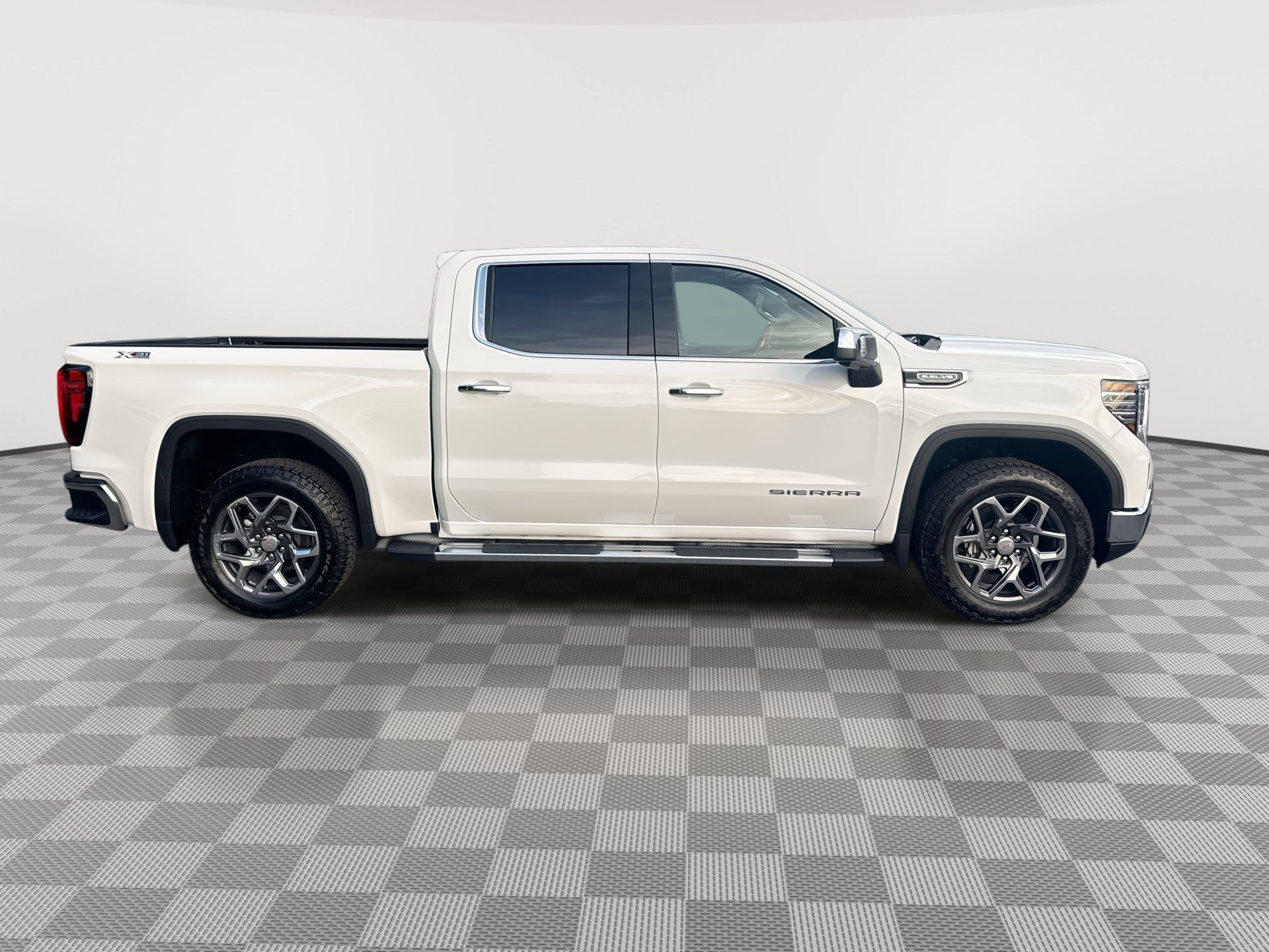 New 2026 GMC Sierra 1500 SLT w/ SLT Premium Plus Package AWD/4WD image 9