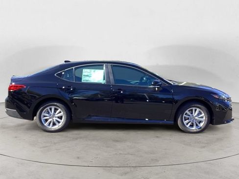 Used 2025 Toyota Camry LE w/ Convenience Package AWD/4WD image 6