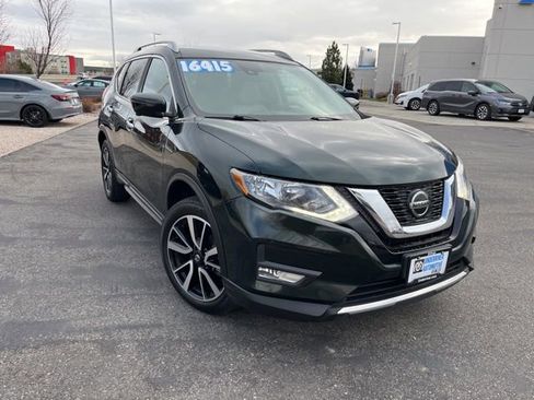 Used 2019 Nissan Rogue SL image 2