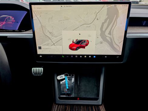 Used 2021 Tesla Model S Plaid image 33