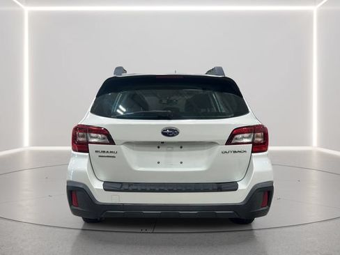 Used 2018 Subaru Outback 2.5i AWD/4WD image 4