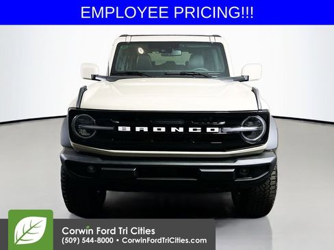 New 2026 Ford Bronco Outer Banks AWD/4WD image 4