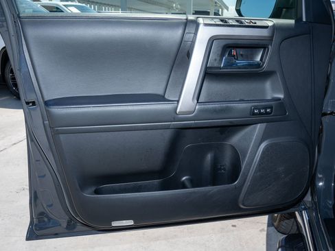 Used 2024 Toyota 4Runner Limited AWD/4WD image 10