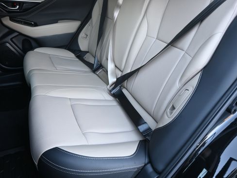 Certified 2025 Subaru Outback Limited image 31