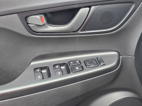 Used 2021 Hyundai Kona SE FWD image 9