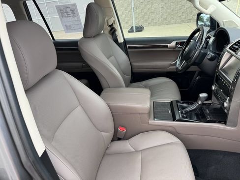 Used 2020 Lexus GX 460 Premium AWD/4WD image 29