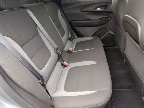 Used 2025 Chevrolet TrailBlazer LT AWD/4WD image 23