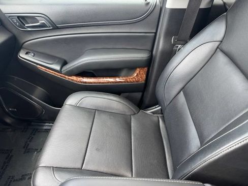 Used 2018 Chevrolet Suburban Premier AWD/4WD image 26