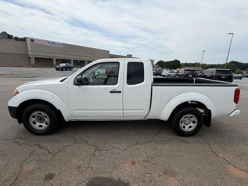 Used 2018 Nissan Frontier S RWD image 8