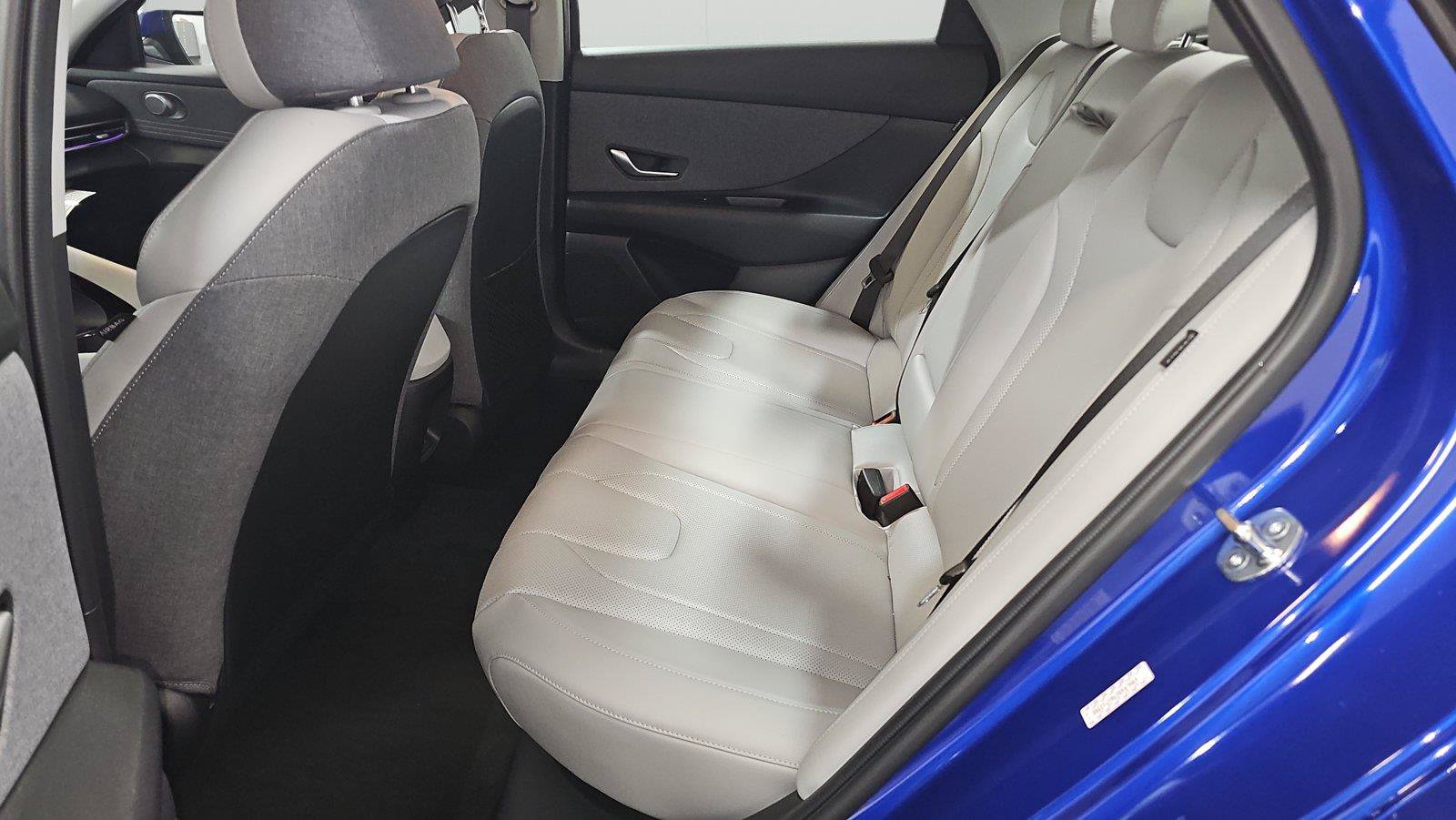 Used 2024 Hyundai Elantra Limited FWD image 11