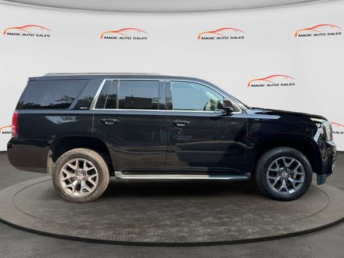 Used 2017 GMC Yukon SLT AWD/4WD image 6