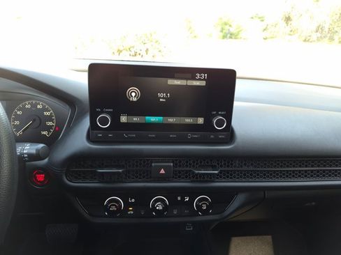 Used 2024 Honda HR-V LX image 13
