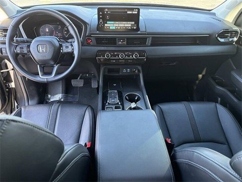 Certified 2025 Honda Pilot EX-L image 15