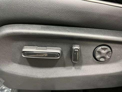 New 2026 Honda Odyssey Touring image 9