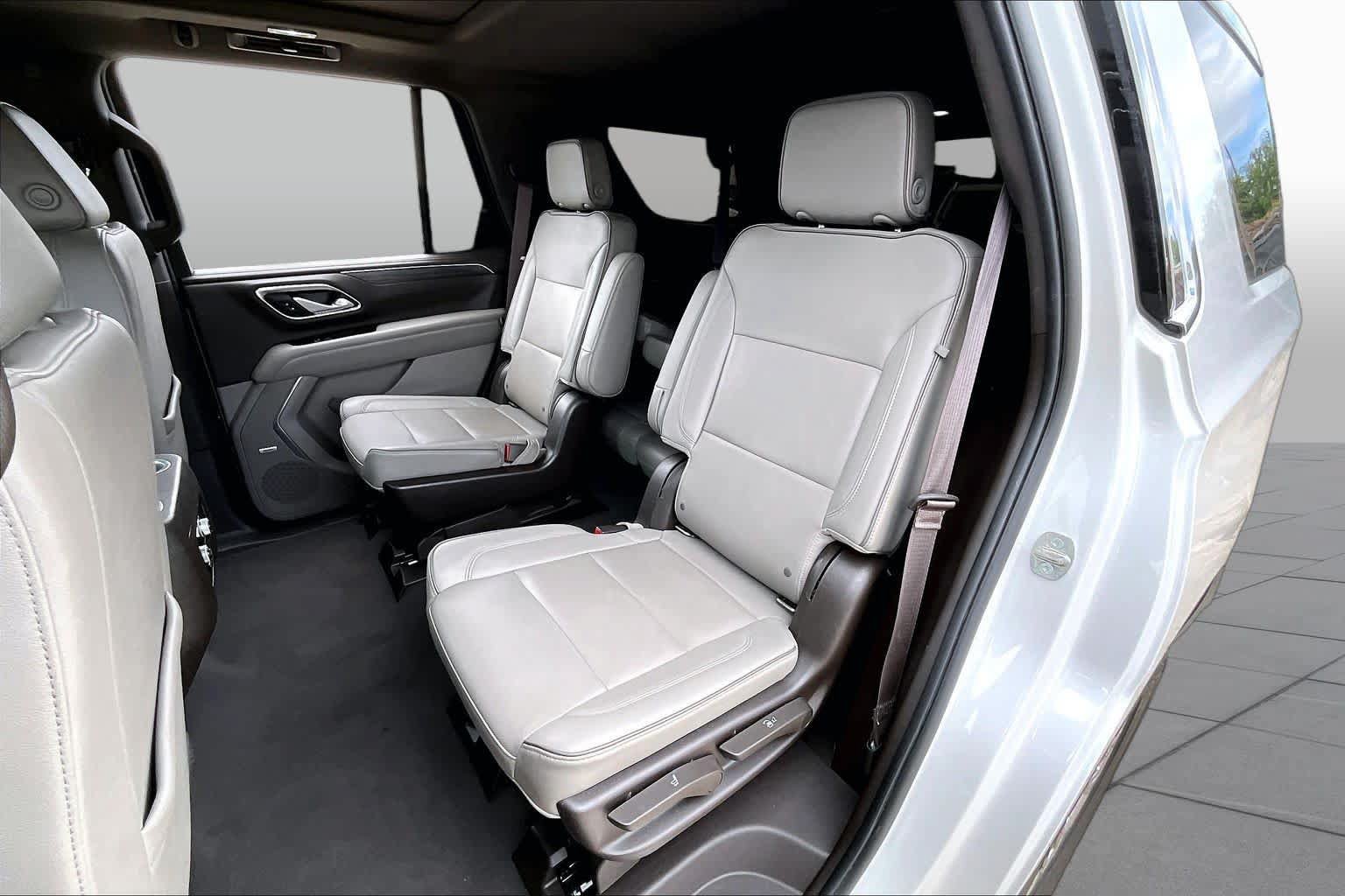 Used 2022 GMC Yukon SLT w/ SLT Premium Package RWD image 21