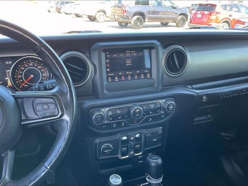 Used 2019 Jeep Wrangler Unlimited Sport S image 9