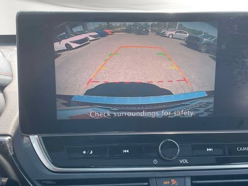 Used 2023 Nissan Altima 2.5 SR w/ SR Premium Package FWD image 27
