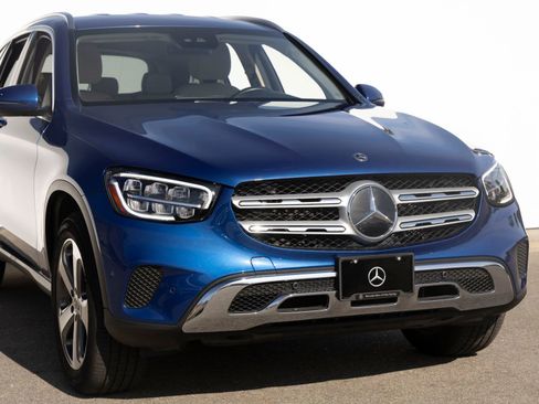Used 2022 Mercedes-Benz GLC 300 image 3