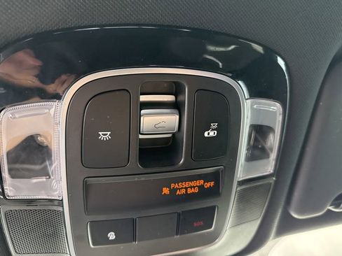Used 2022 Hyundai Santa Cruz Limited AWD/4WD image 23