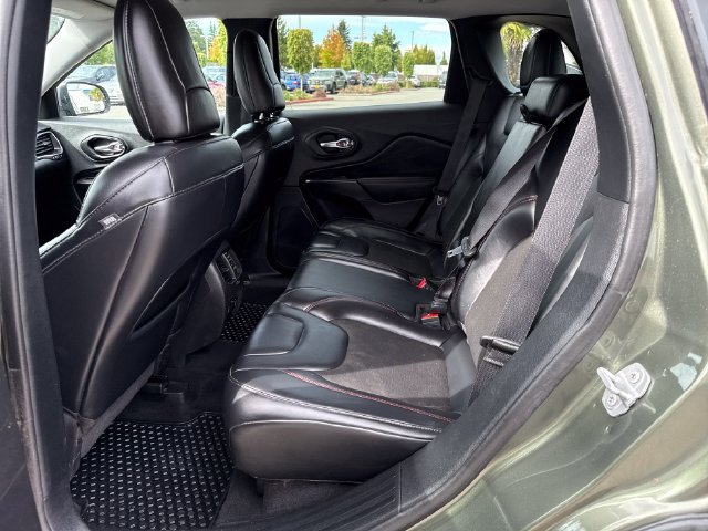 Used 2021 Jeep Cherokee Trailhawk w/ Trailer Tow Group AWD/4WD image 14