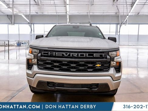 Used 2022 Chevrolet Silverado 1500 Custom image 23