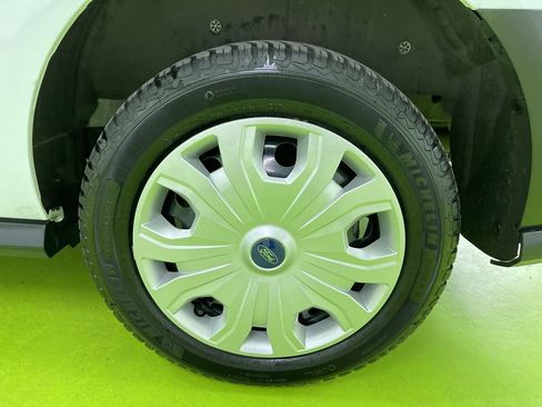 Used 2019 Ford Transit Connect XL image 14