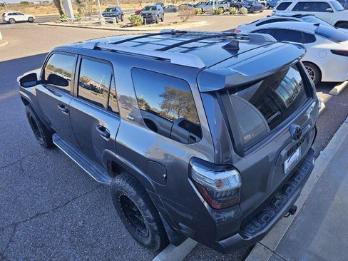 Used 2018 Toyota 4Runner SR5 Premium image 21