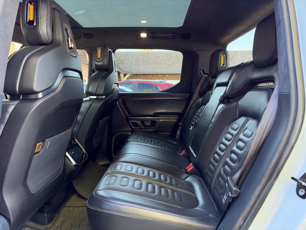 Used 2022 Rivian R1T Adventure AWD/4WD image 14